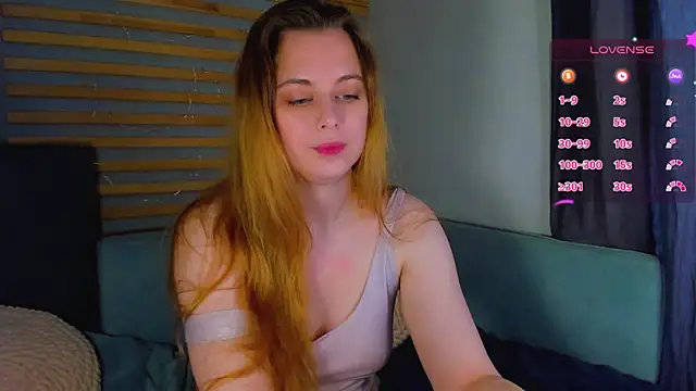 Snapshot of Alice_Wanderr chatting on 04/10/26, 03:56 Alice Wanderr online show from 04/10/26, 03:56