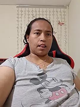 Snapshot of BustySexy_Nataly chatting on 07/02/26, 08:42 BustySexy Nataly online show from 07/02/26, 08:42