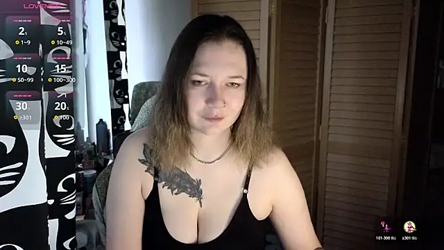 Snapshot of Ozalin_ chatting on 06/18/26, 08:14 Ozalin online show from 06/18/26, 08:14