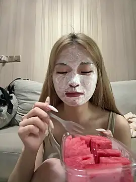 Snapshot of Rabbit-15 chatting on 05/31/26, 10:55 Rabbit-15 online show from 05/31/26, 10:55