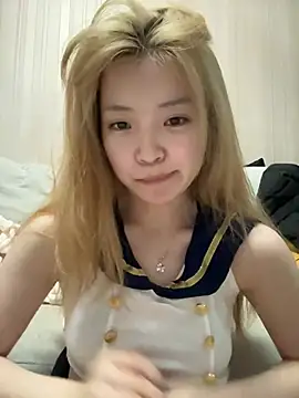 Snapshot of Rabbit-15 chatting on 06/08/26, 01:00 Rabbit-15 online show from 06/08/26, 01:00