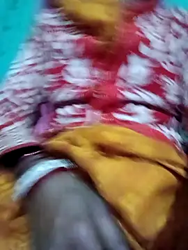 Snapshot of Komal9080 chatting on 02/04/26, 03:18 Komal9080 online show from 02/04/26, 03:18