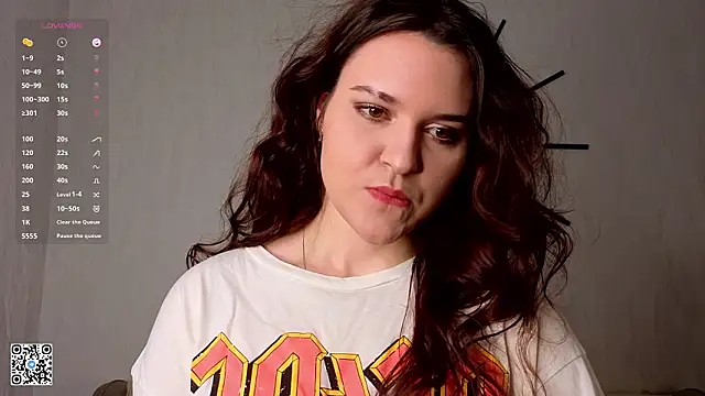 Snapshot of DelindaToste chatting on 02/05/26, 06:12 DelindaToste online show from 02/05/26, 06:12