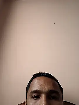 Mumbai handsom92 online show from 02/14/26, 04:42