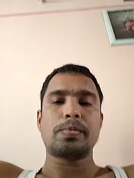 Mumbai handsom92 online show from 03/12/26, 04:51