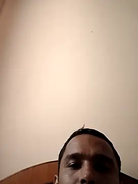 Mumbai handsom92 online show from 04/15/26, 07:48