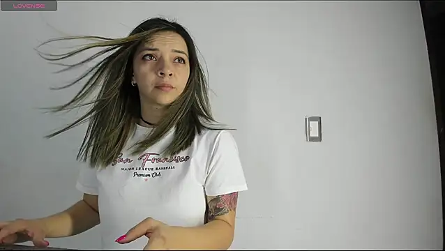 Snapshot of Ana-Spencer chatting on 02/19/26, 11:06 Ana-Spencer online show from 02/19/26, 11:06