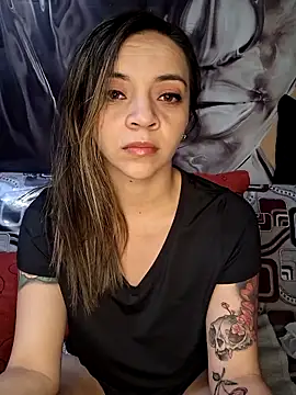 Snapshot of Ana-Spencer chatting on 05/13/26, 10:56 Ana-Spencer online show from 05/13/26, 10:56