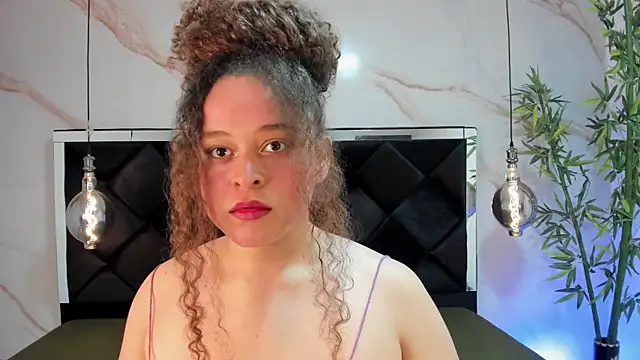 IrinaVoshh  online show from 03/23/26, 07:18