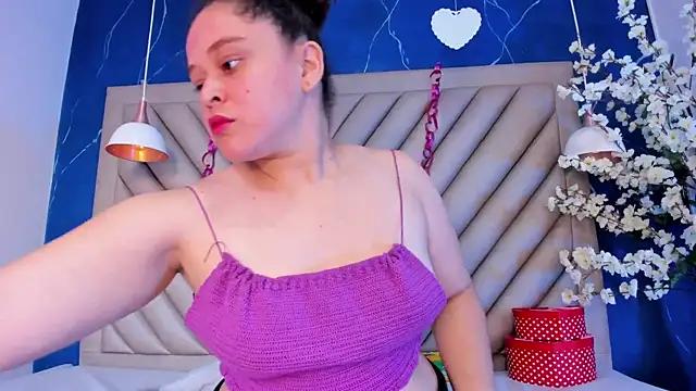 IrinaVoshh  online show from 04/17/26, 07:06