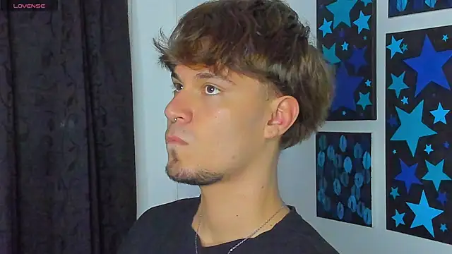 manu  05 online show from 04/14/26, 03:12