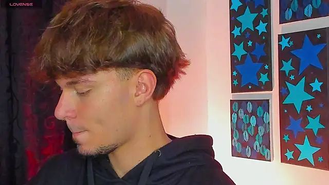 manu  05 online show from 04/15/26, 03:02