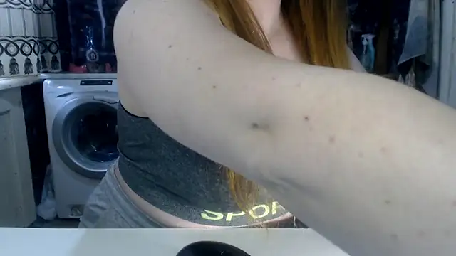 Snapshot of MaryShiny_ chatting on 02/25/26, 09:30 MaryShiny online show from 02/25/26, 09:30