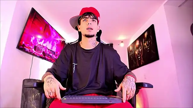 miguel aguirre  online show from 02/03/26, 01:38