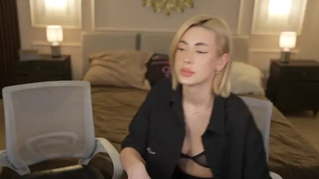 Zlata Sky online show from 02/02/26, 03:33