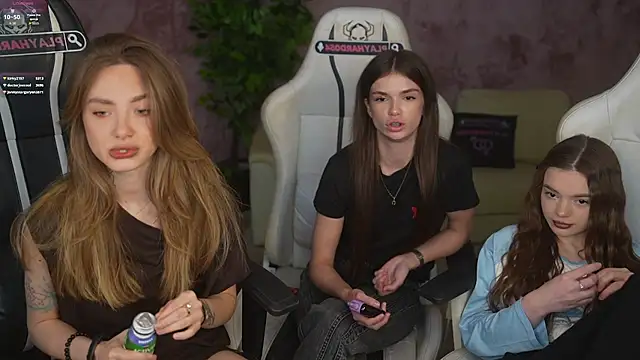 Zlata Sky online show from 06/06/26, 02:44