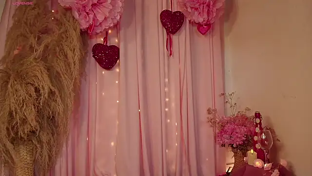 Sharlotte  1 online show from 02/14/26, 12:24