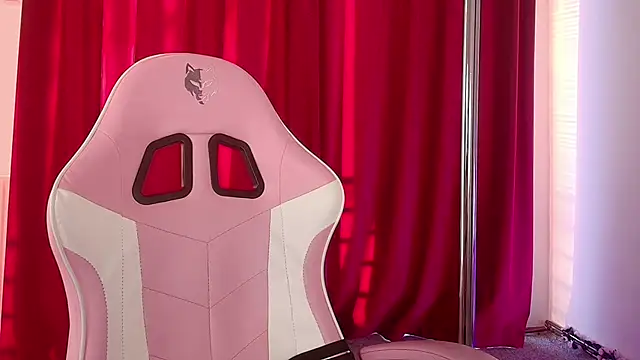 Snapshot of LunaAllure chatting on 02/27/26, 03:12 LunaAllure online show from 02/27/26, 03:12