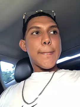  Usher online show from 02/21/26, 10:11