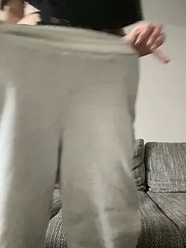 LeonieClaire online show from 02/23/26, 03:09