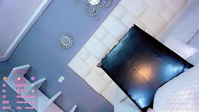 ManuelaJohnson online show from 03/26/26, 05:13