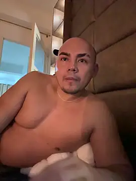 Snapshot of eros_colby chatting on 02/03/26, 12:42 eros colby online show from 02/03/26, 12:42