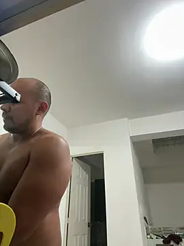 Snapshot of eros_colby chatting on 02/04/26, 01:44 eros colby online show from 02/04/26, 01:44