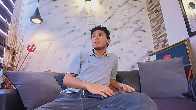 Snapshot of Damon_Salvarote_S chatting on 03/02/26, 06:37 Damon Salvarote S online show from 03/02/26, 06:37