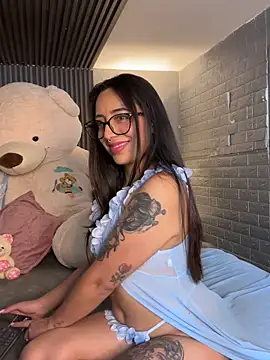 Snapshot of Magic_ivone chatting on 02/28/26, 11:44 Magic ivone online show from 02/28/26, 11:44