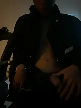 Snapshot of tuncube chatting on 02/12/26, 03:56 tuncube online show from 02/12/26, 03:56