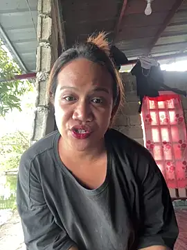 Snapshot of Queen-barbie chatting on 02/10/26, 09:24 Queen-barbie online show from 02/10/26, 09:24