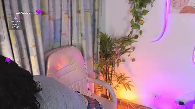 Sylvara bx online show from 03/28/26, 12:49