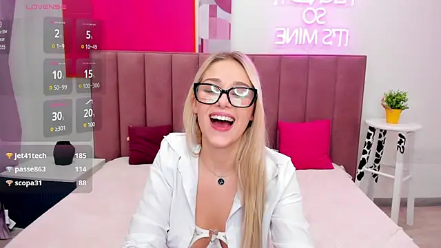 Snapshot of MIla_Stunning chatting on 02/03/26, 06:40 MIla Stunning online show from 02/03/26, 06:40