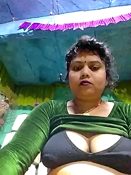 Snapshot of rasim_sexe chatting on 02/15/26, 04:14 rasim sexe online show from 02/15/26, 04:14