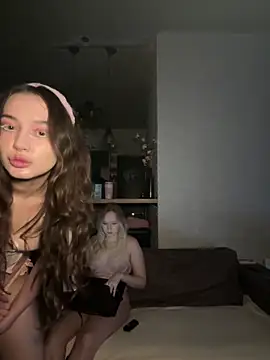 RollDollsi online show from 02/19/26, 06:09