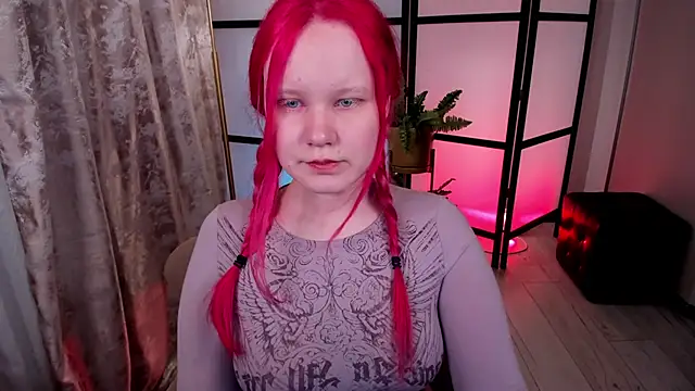Snapshot of AnnieVibe chatting on 05/05/26, 05:32 AnnieVibe online show from 05/05/26, 05:32