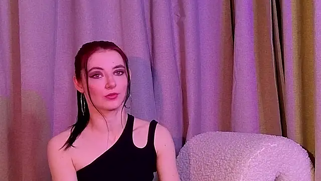 NicoleLuxe online show from 03/05/26, 04:47