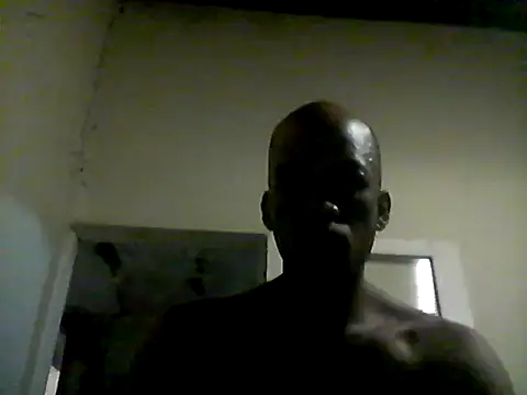 Snapshot of LanguidRunabout chatting on 02/05/26, 05:50 LanguidRunabout online show from 02/05/26, 05:50