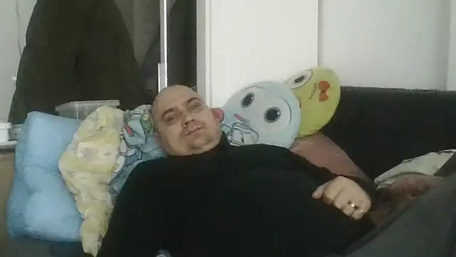 Snapshot of vitalik66679 chatting on 02/23/26, 06:33 vitalik66679 online show from 02/23/26, 06:33