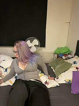 Red desteny online show from 03/02/26, 06:15