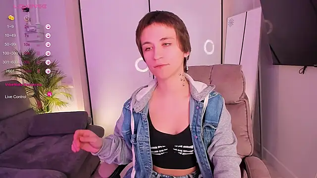 AutumnWhisper online show from 02/03/26, 09:31