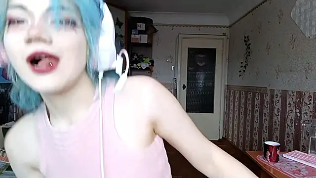 Snapshot of KathernSaulters chatting on 02/18/26, 07:04 KathernSaulters online show from 02/18/26, 07:04