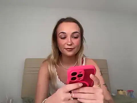 Snapshot of kelseyblu chatting on 03/02/26, 11:44 kelseyblu online show from 03/02/26, 11:44