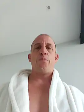 Snapshot of superhotpapi chatting on 02/26/26, 06:29 superhotpapi online show from 02/26/26, 06:29