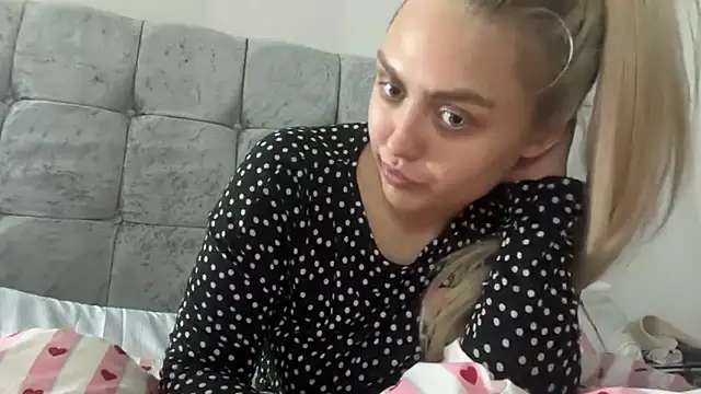 kirstiex online show from 02/03/26, 02:53