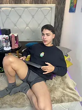 Snapshot of Samu_Hott chatting on 02/03/26, 08:36 Samu Hott online show from 02/03/26, 08:36