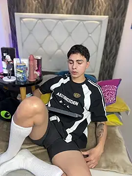 Snapshot of Samu_Hott chatting on 02/07/26, 08:12 Samu Hott online show from 02/07/26, 08:12