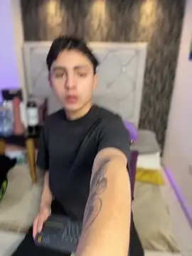 Snapshot of Samu_Hott chatting on 02/09/26, 08:24 Samu Hott online show from 02/09/26, 08:24