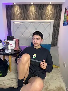 Snapshot of Samu_Hott chatting on 02/10/26, 08:24 Samu Hott online show from 02/10/26, 08:24