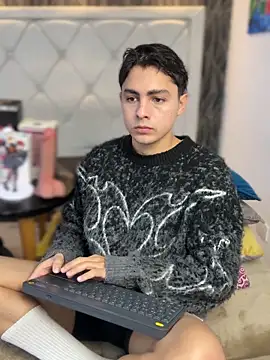 Snapshot of Samu_Hott chatting on 02/16/26, 08:27 Samu Hott online show from 02/16/26, 08:27